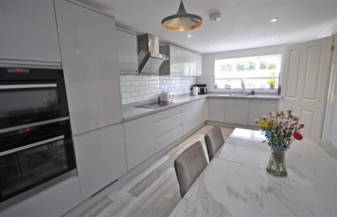 View Full Details for Oakfields, Hailsham