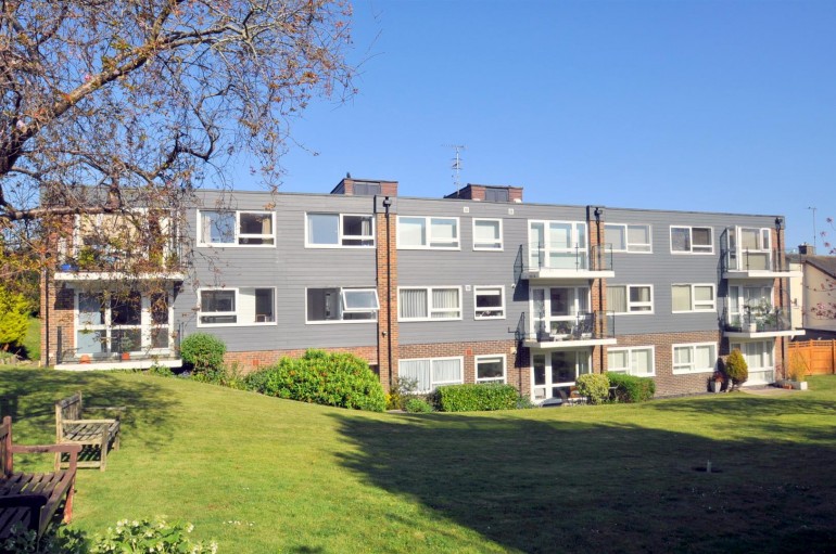 Hoo Gardens, Willingdon Village, Eastbourne
