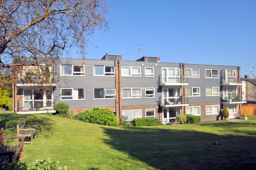 Images for Hoo Gardens, Willingdon Village, Eastbourne