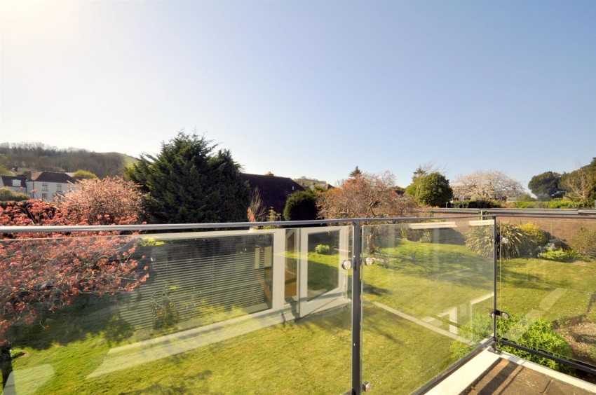 Images for Hoo Gardens, Willingdon Village, Eastbourne