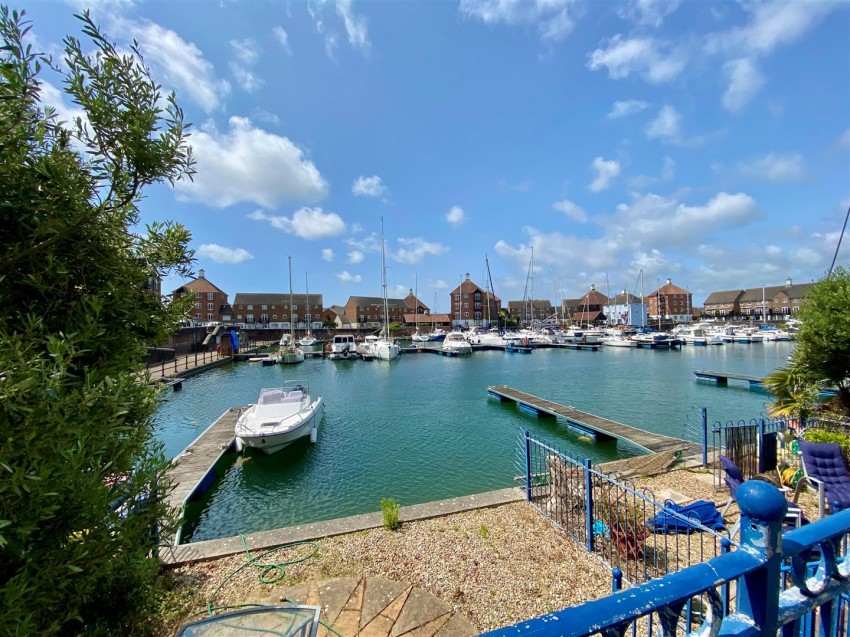 Images for The Piazza, Eastbourne