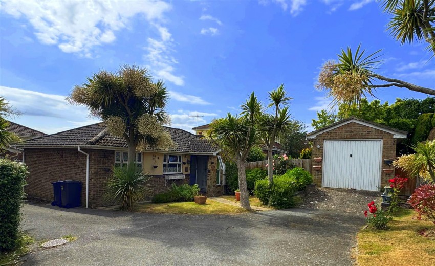 Images for Oaklands, Westham, Pevensey