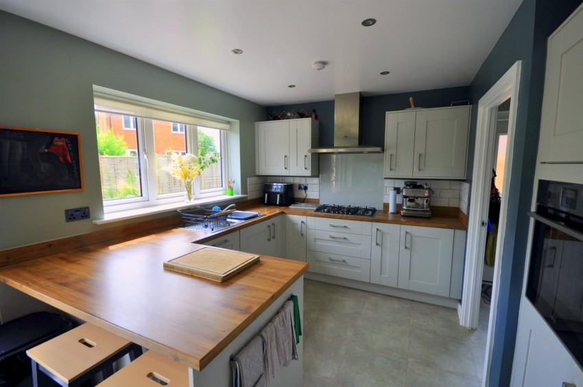 Images for Magnolia Close, Hellingly