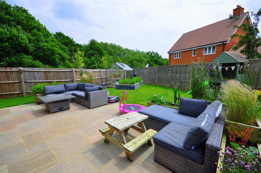 Images for Magnolia Close, Hellingly