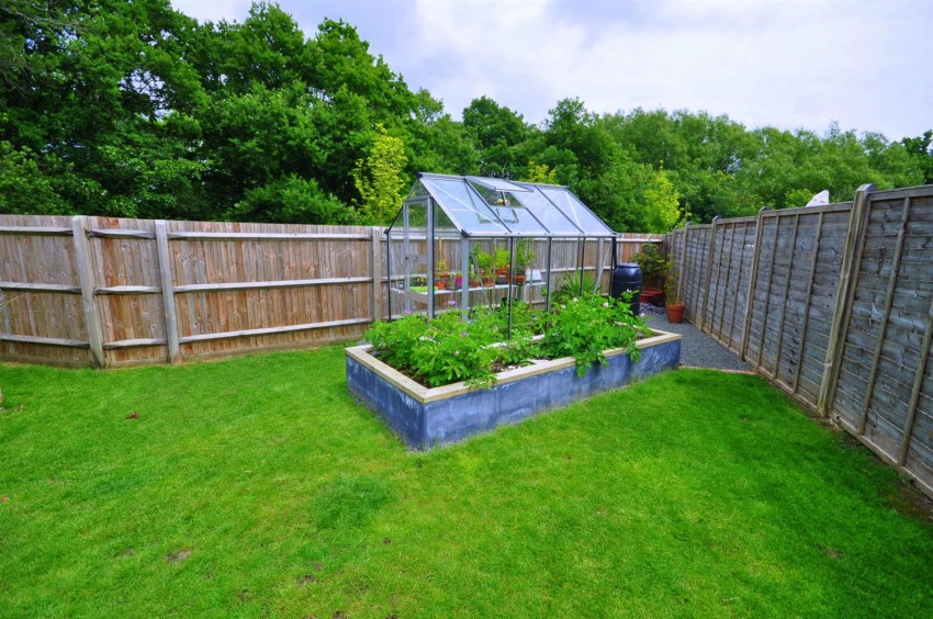 Images for Magnolia Close, Hellingly