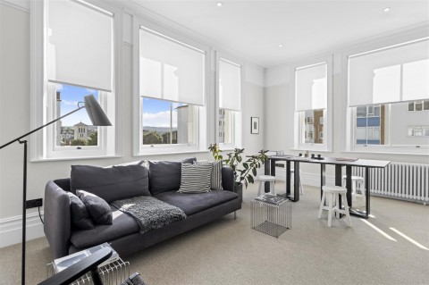 View Full Details for 21 Compton Street, Eastbourne