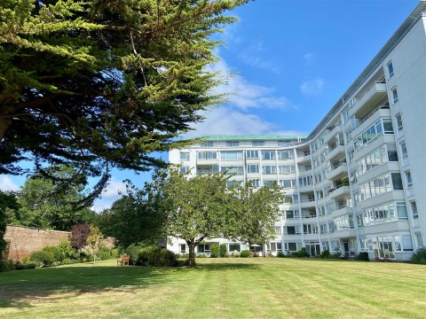 View Full Details for Compton Place Road, Saffrons, Eastbourne