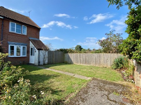 View Full Details for Holywell Walk, Hailsham