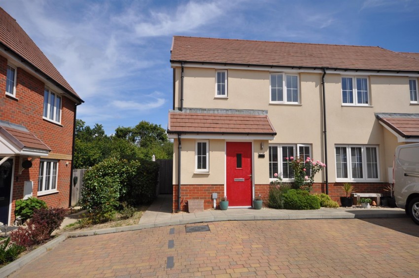 Images for Mallow Drive, Stone Cross, Pevensey