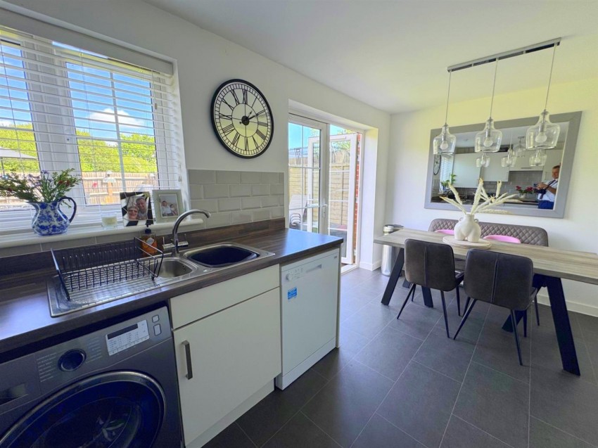 Images for Mallow Drive, Stone Cross, Pevensey